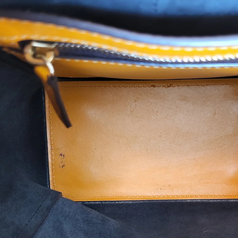 Dooney & Bourke Emerson Bucket Hobo Shoulder Bag Black Leather EUC - Picture 10 of 15